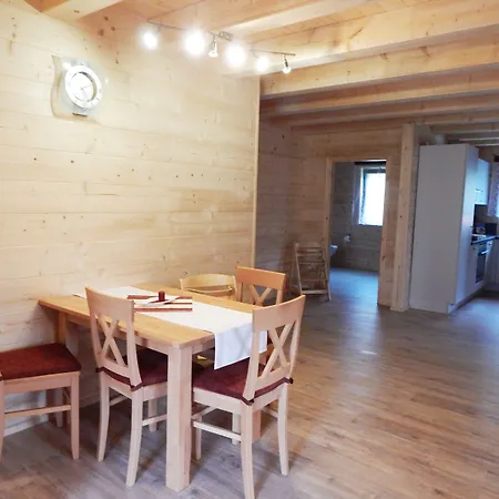 Holzblockhaus *