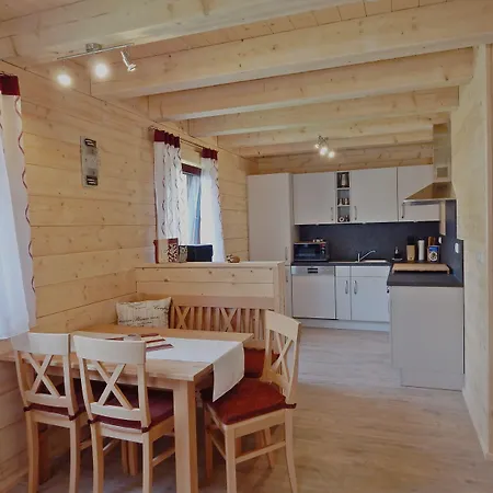 Holzblockhaus * Kelheim