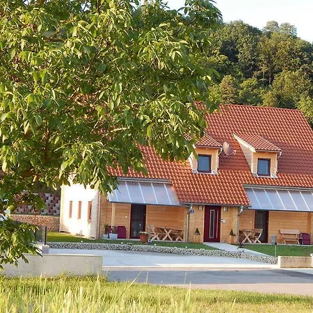 Holzblockhaus Apartment