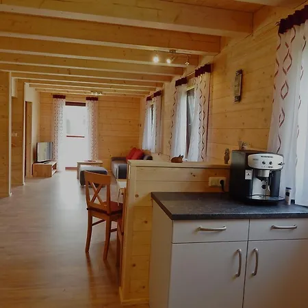 Holzblockhaus Apartment *